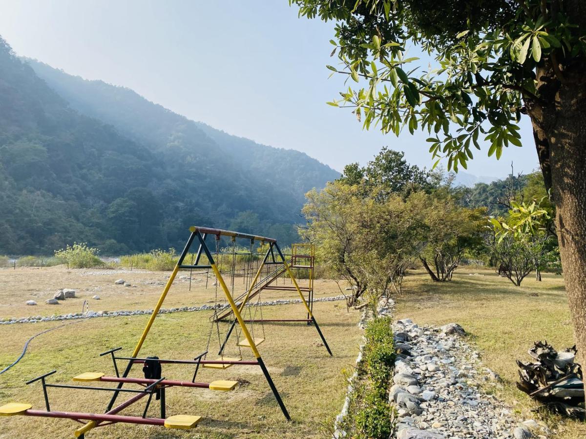 Aura Wildlife Camp And Resorts Marchula Bagian luar foto