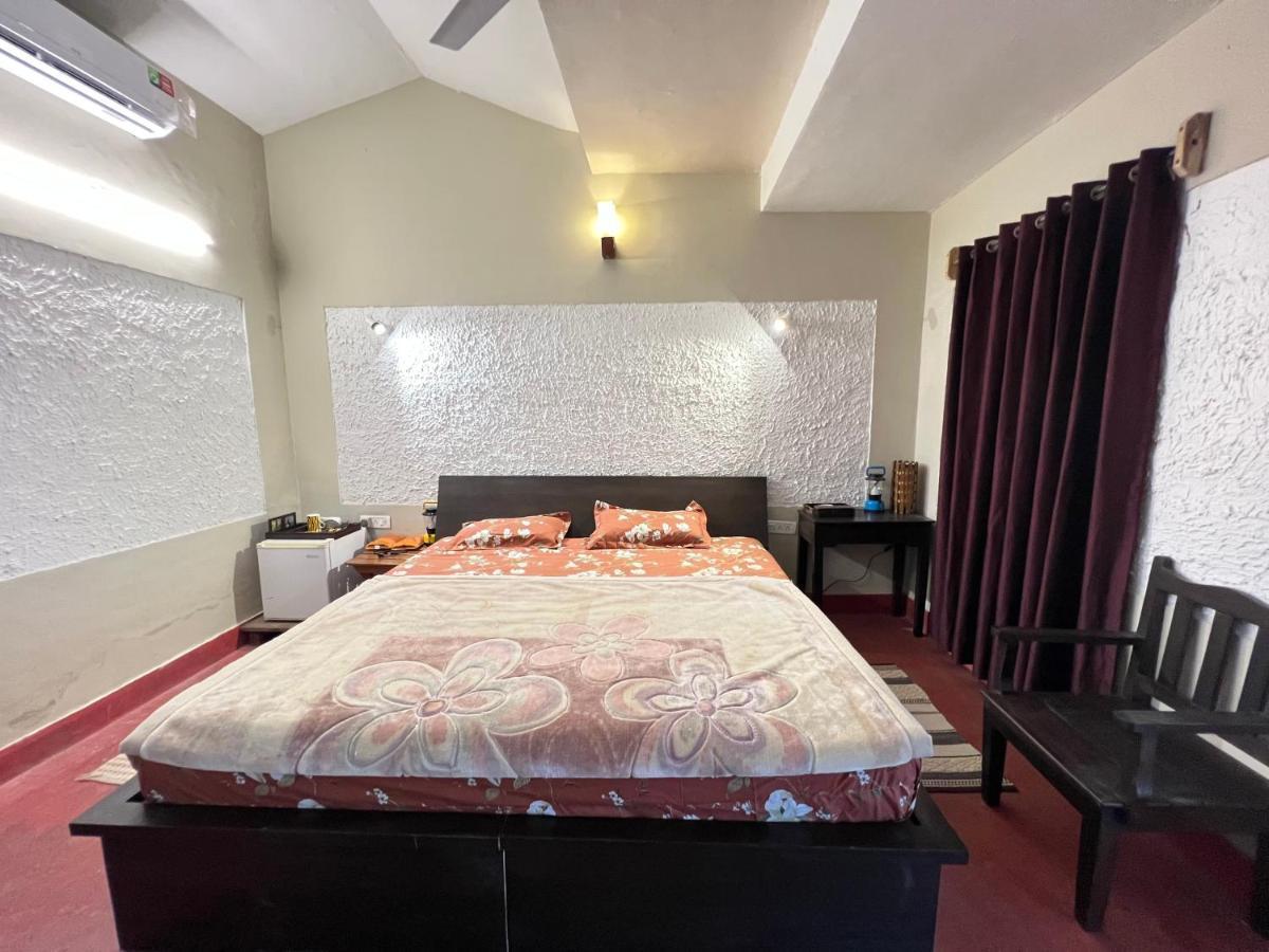 Aura Wildlife Camp And Resorts Marchula Bagian luar foto